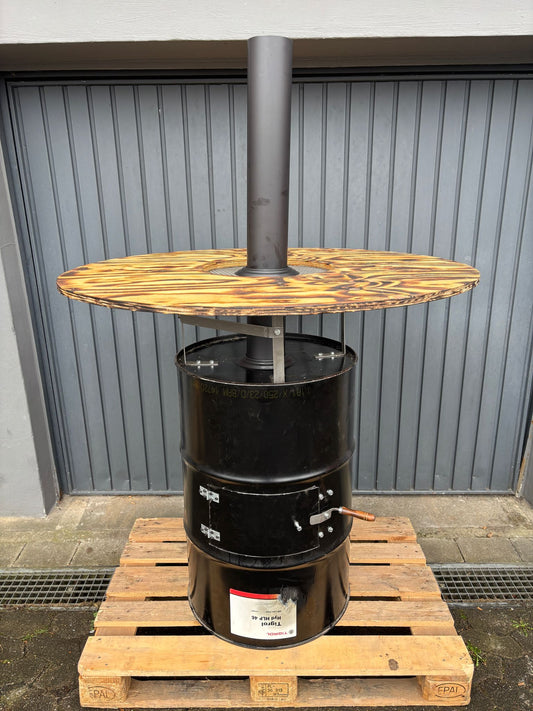 Handgefertigte Stehtisch-Feuertonne aus Metall mit Echtholz-Tischplatte für den Garten von FlammNeu